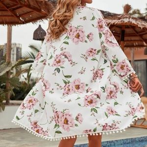 Brand new never worn floral kimono